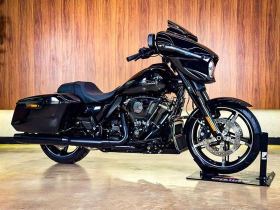HARLEY-DAVIDSON STREET GLIDE HARLEY-DAVIDSON STREET GLIDE